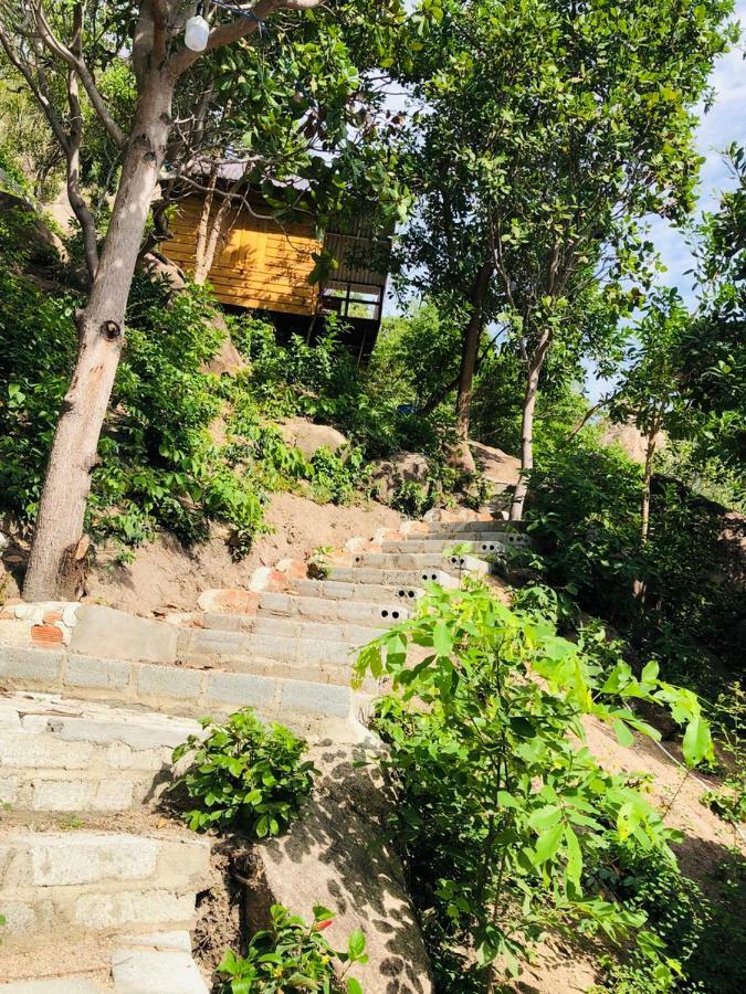 Thanh Nhi Homestay Cam Ranh Exterior foto